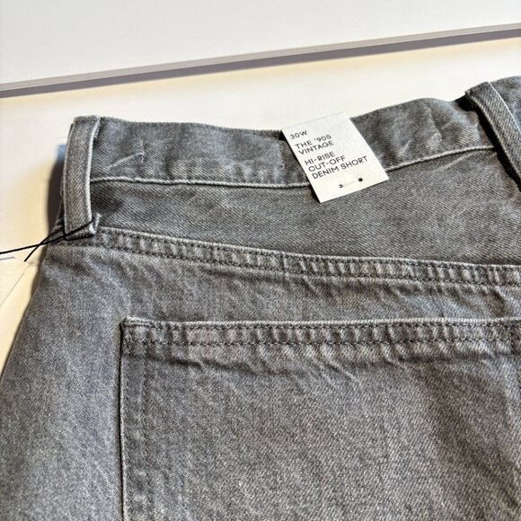 NWT Denim Forum 90's Vintage High-Rise Cut-Off Shorts in 'Gun Metal' Size 30 - Picture 6 of 10